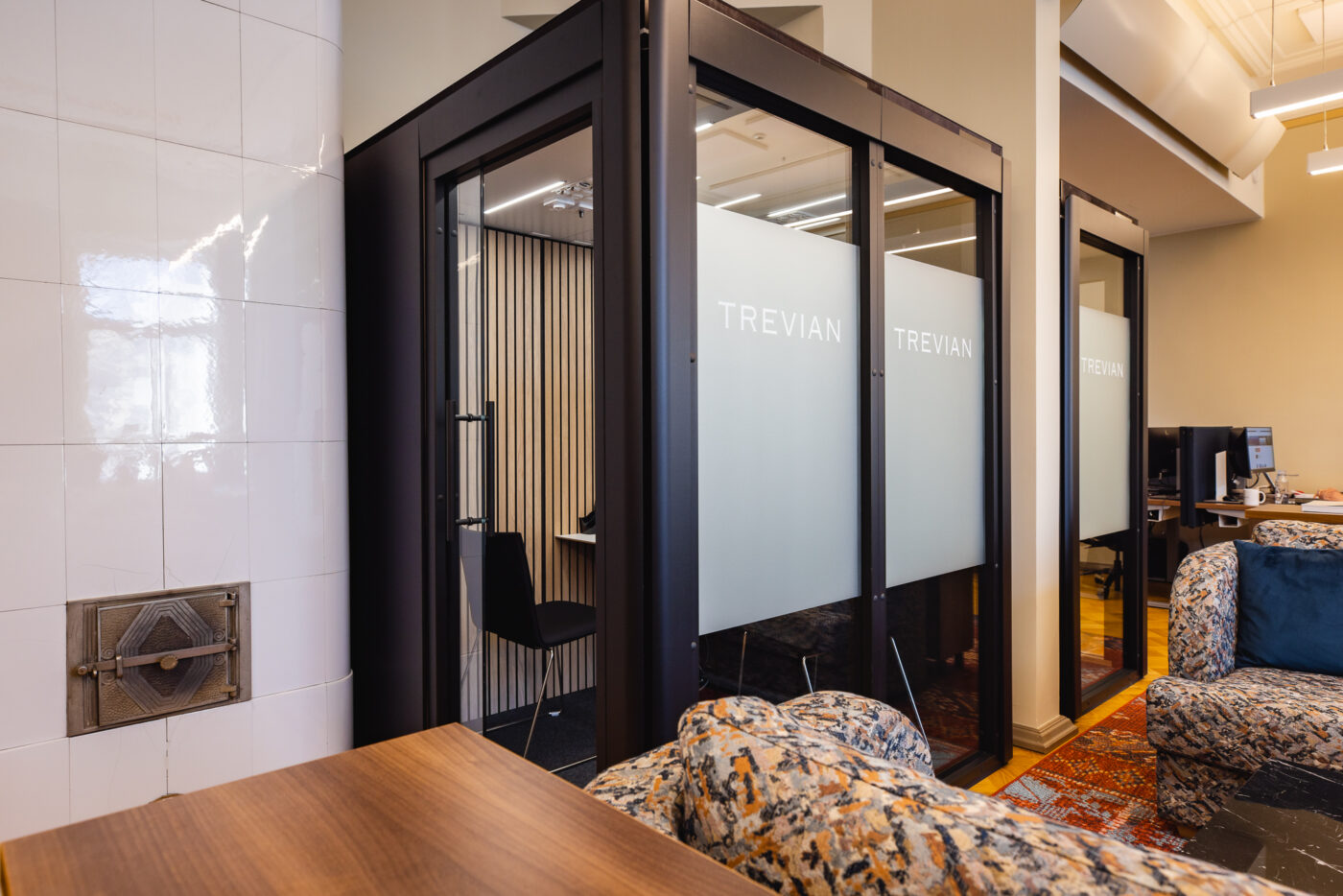 Octacell 4X4 meeting rooms at Trevian Asset Management office