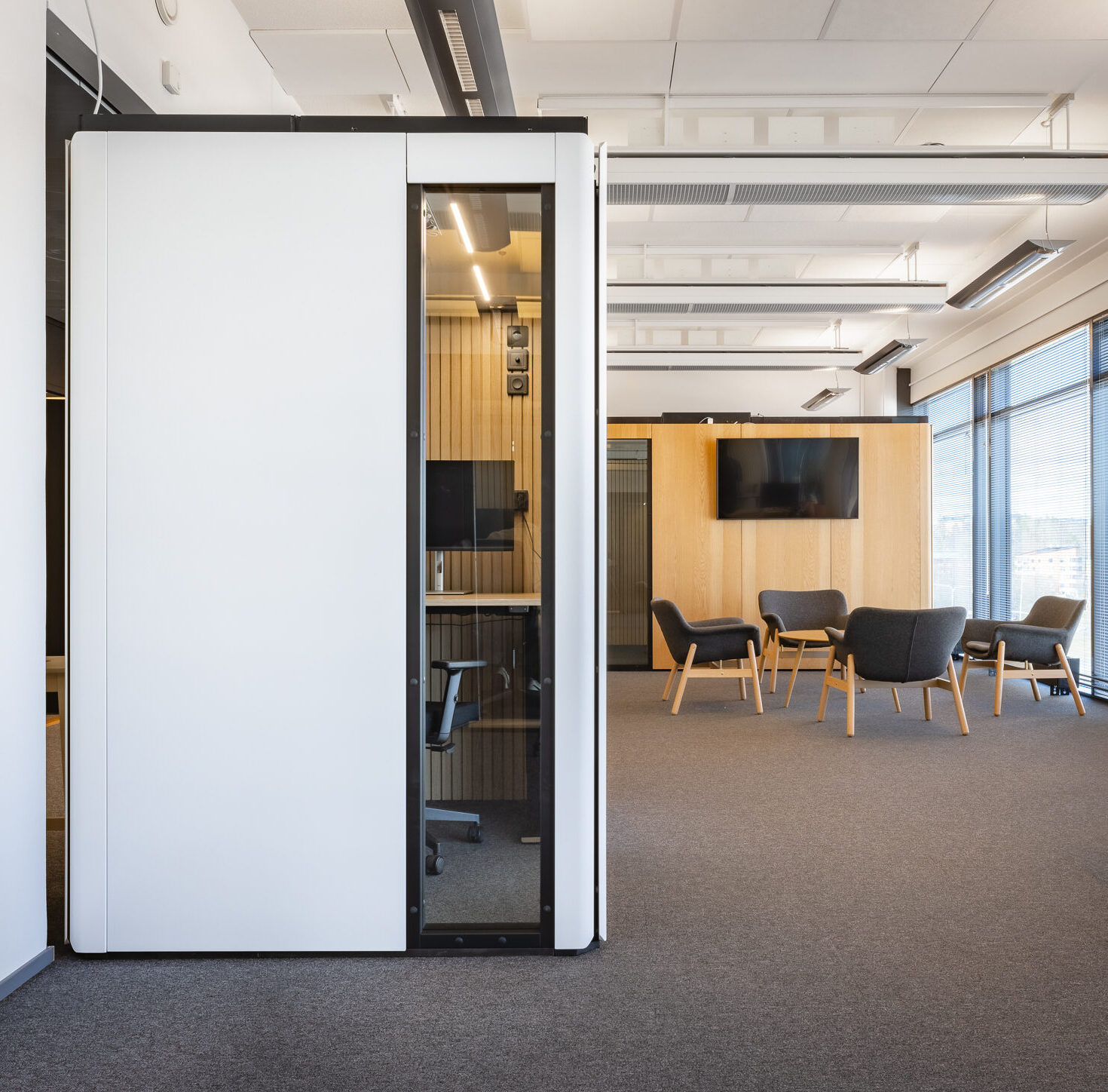 Octacell showroom in Huudi Helsinki, book showroom visit